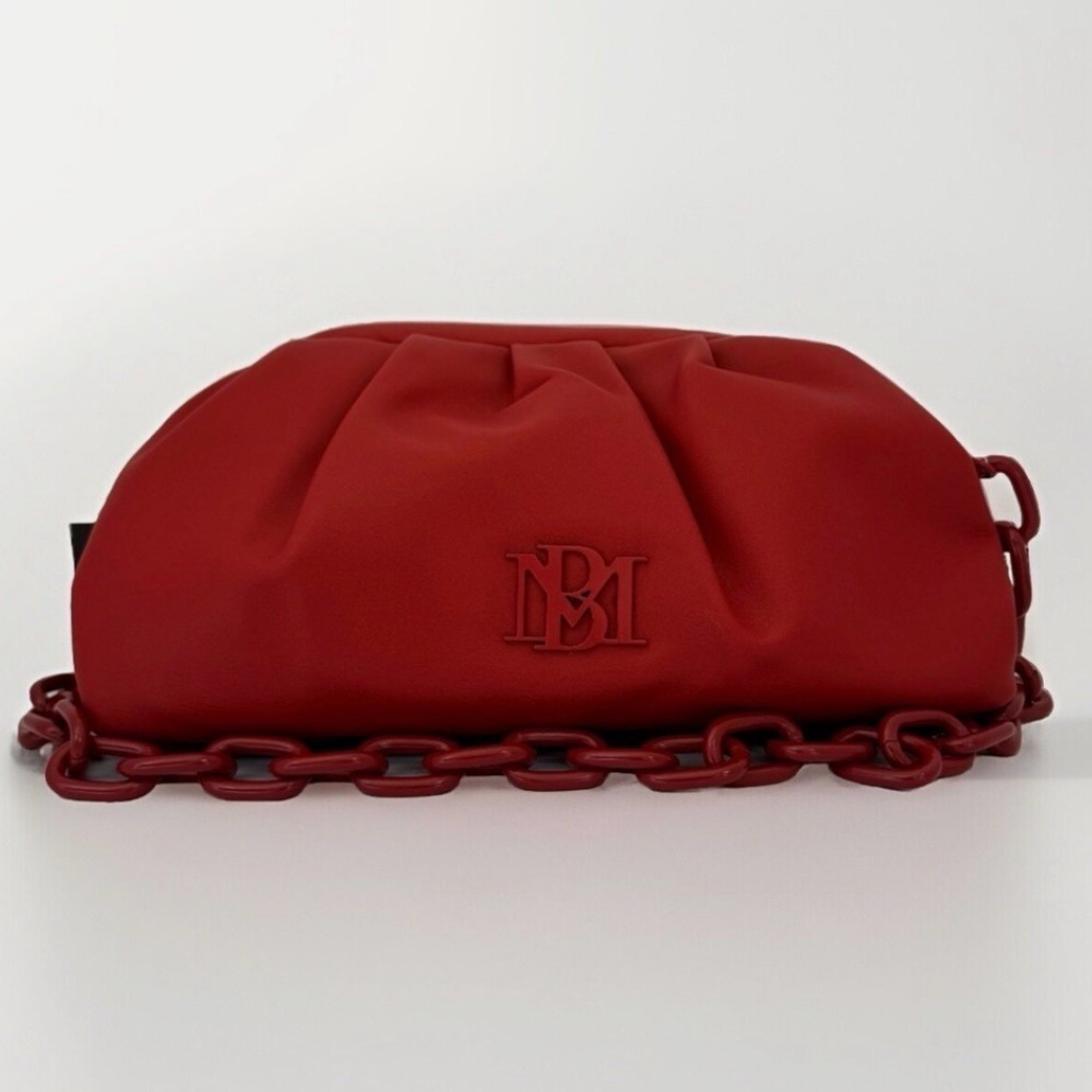 NWT, Badgley Mischka Red Shoulder Handbag Wrapped Frame Clutch Chain Strap